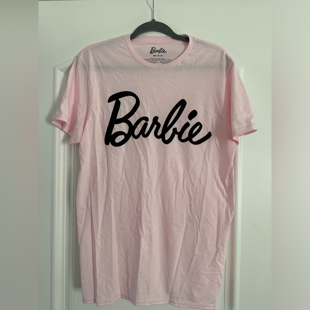 Barbie NWOT pink lightweight t-shirt 100% cotton size medium